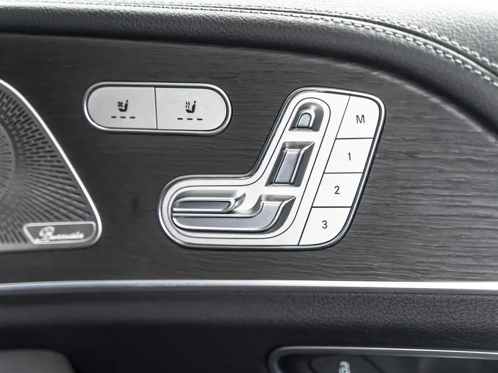 Mercedes-Benz GLE 53 4MATIC COUPE* FACELIFT* BURMESTER* ОБДУХВАНЕ* ДИСТРОНИК* , снимка 9 - Автомобили и джипове - 55619356