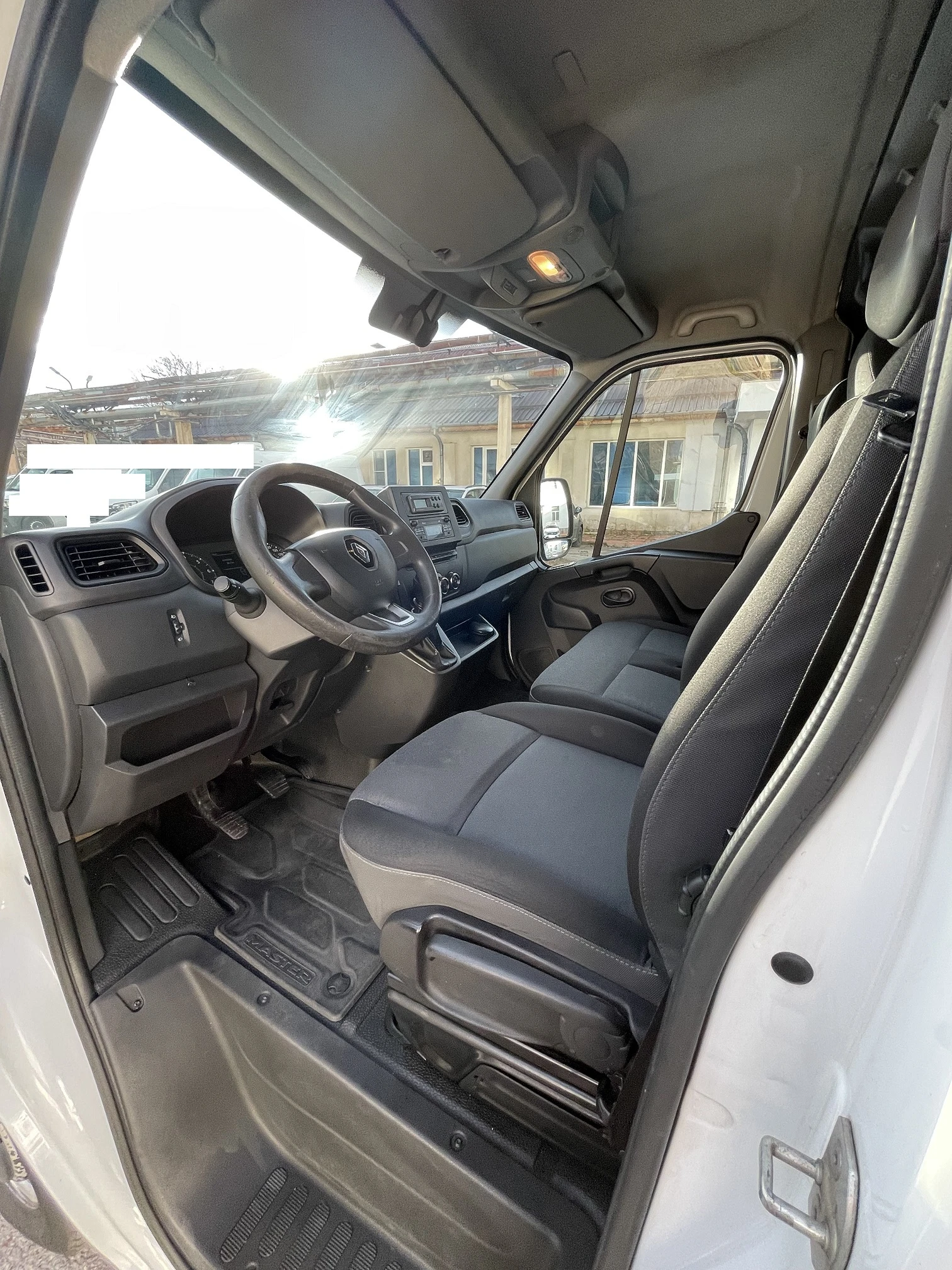 Renault Master L2H2 - изображение 10