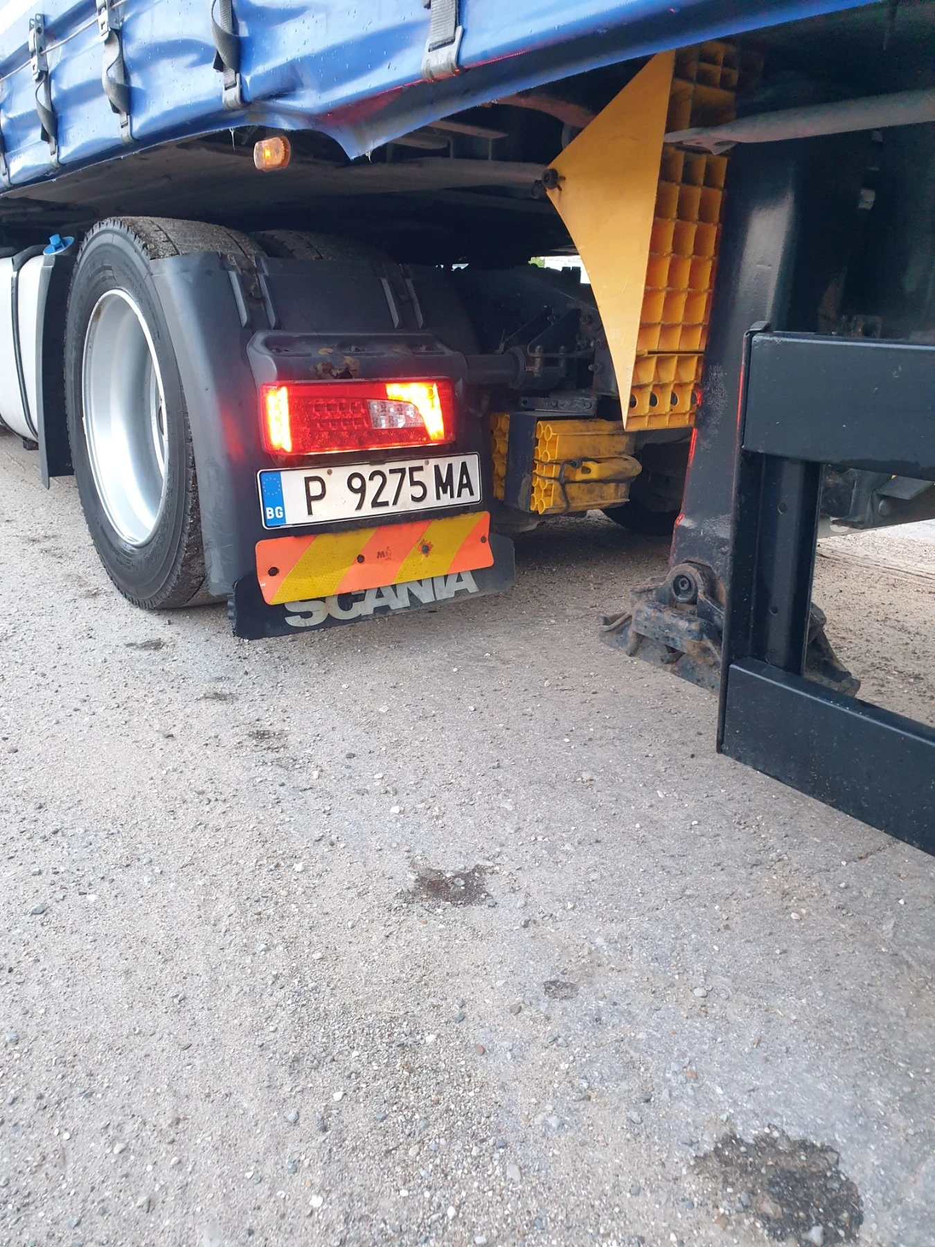 Scania R 410 ЦЕНАТА Е ЗА КОМПОЦИЯТА МЕГА, снимка 9 - Камиони - 55954523