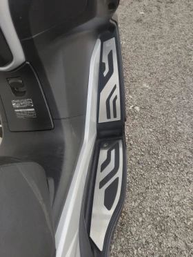 Kymco Downtown 350i ABS TC, снимка 8