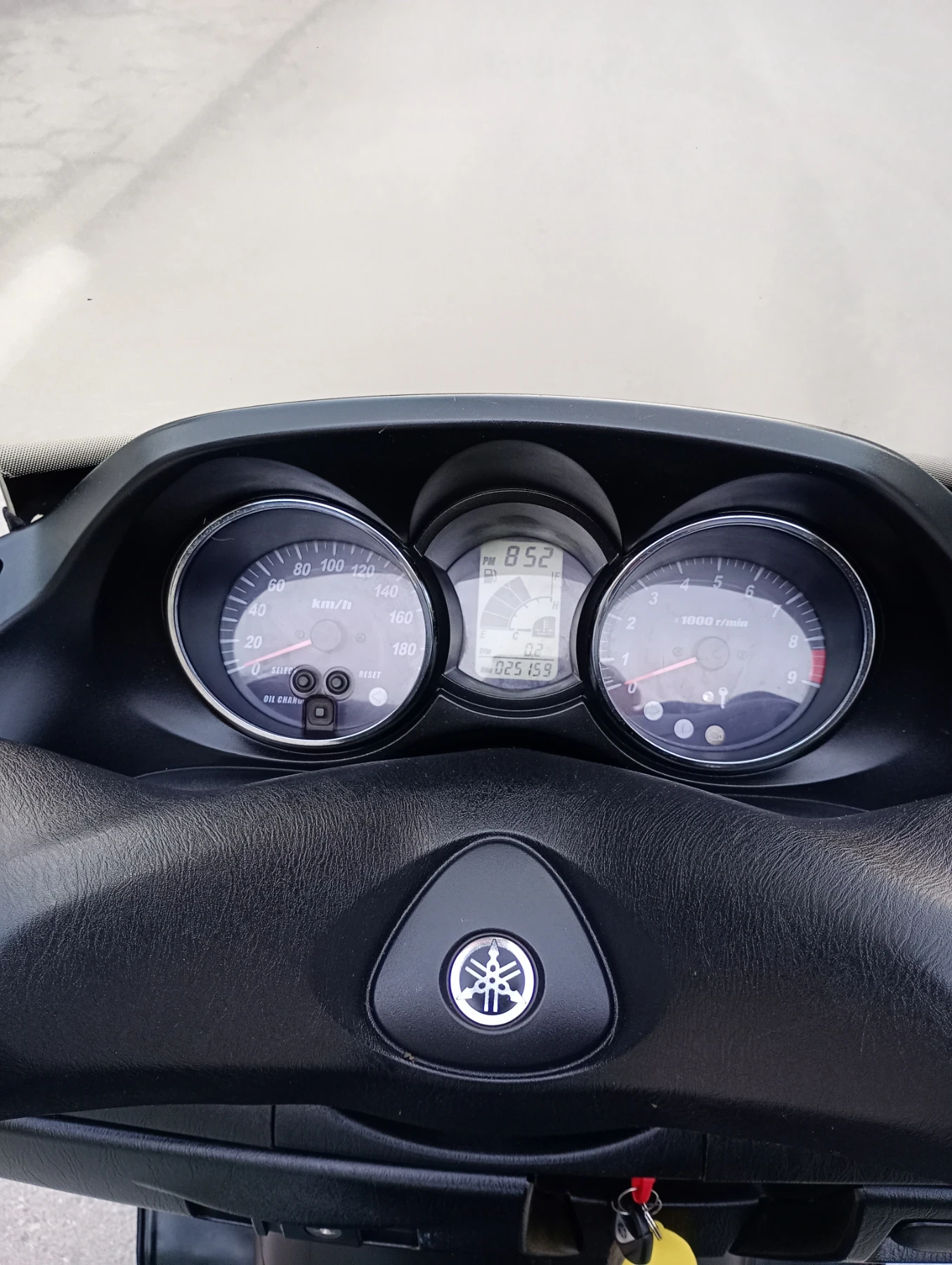 Yamaha Majesty 400 инжекцион 2009г., снимка 12 - Мотоциклети и мототехника - 53746294