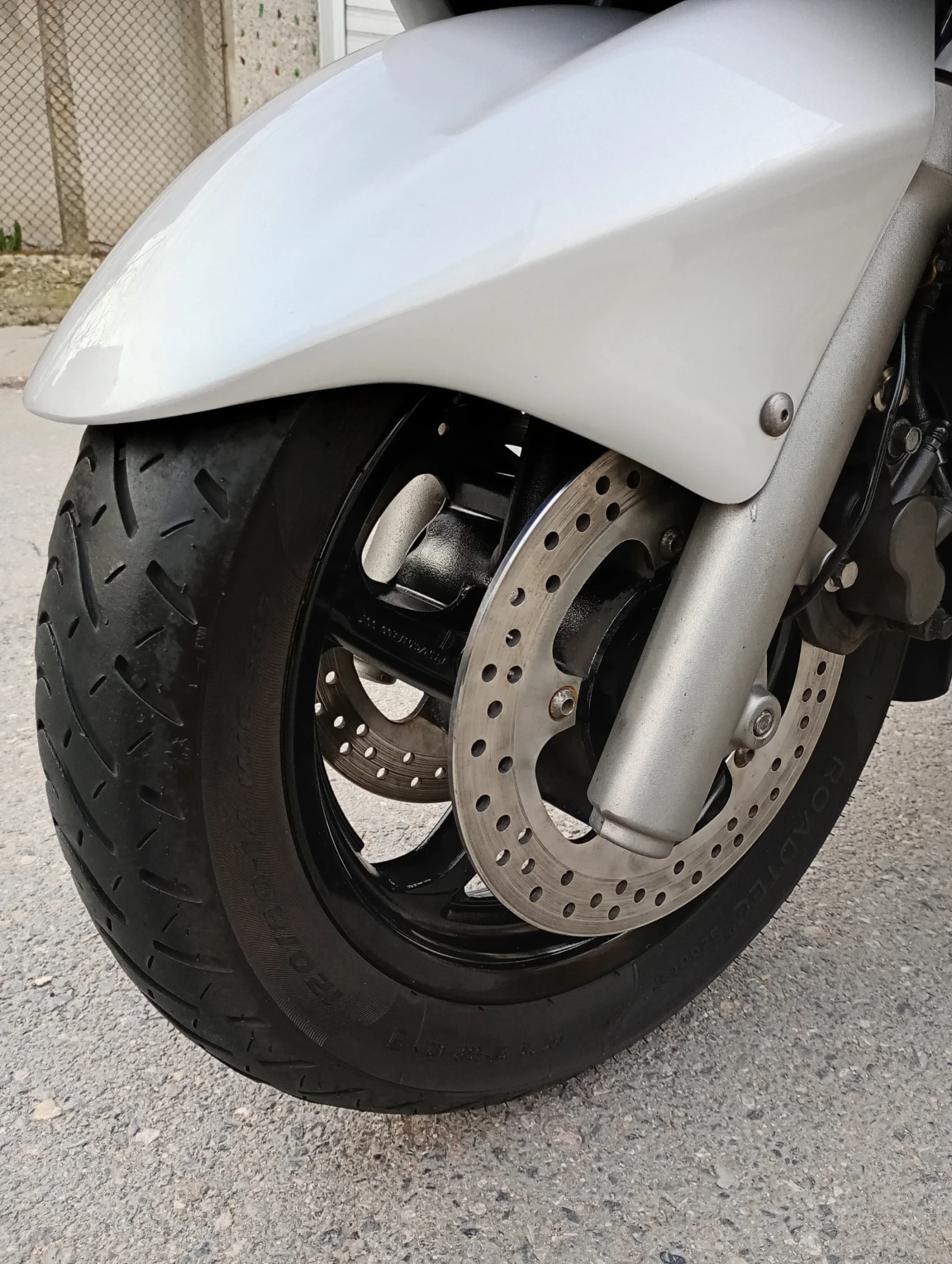 Yamaha Majesty 400 инжекцион 2009г., снимка 3 - Мотоциклети и мототехника - 53746294