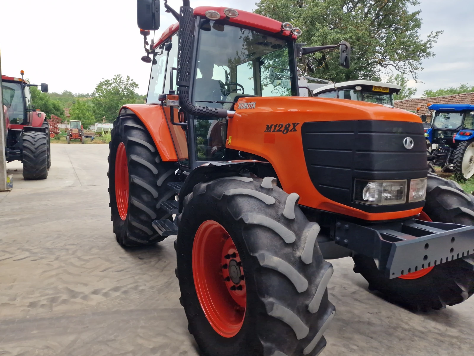 Трактор Kubota M128X - изображение 6