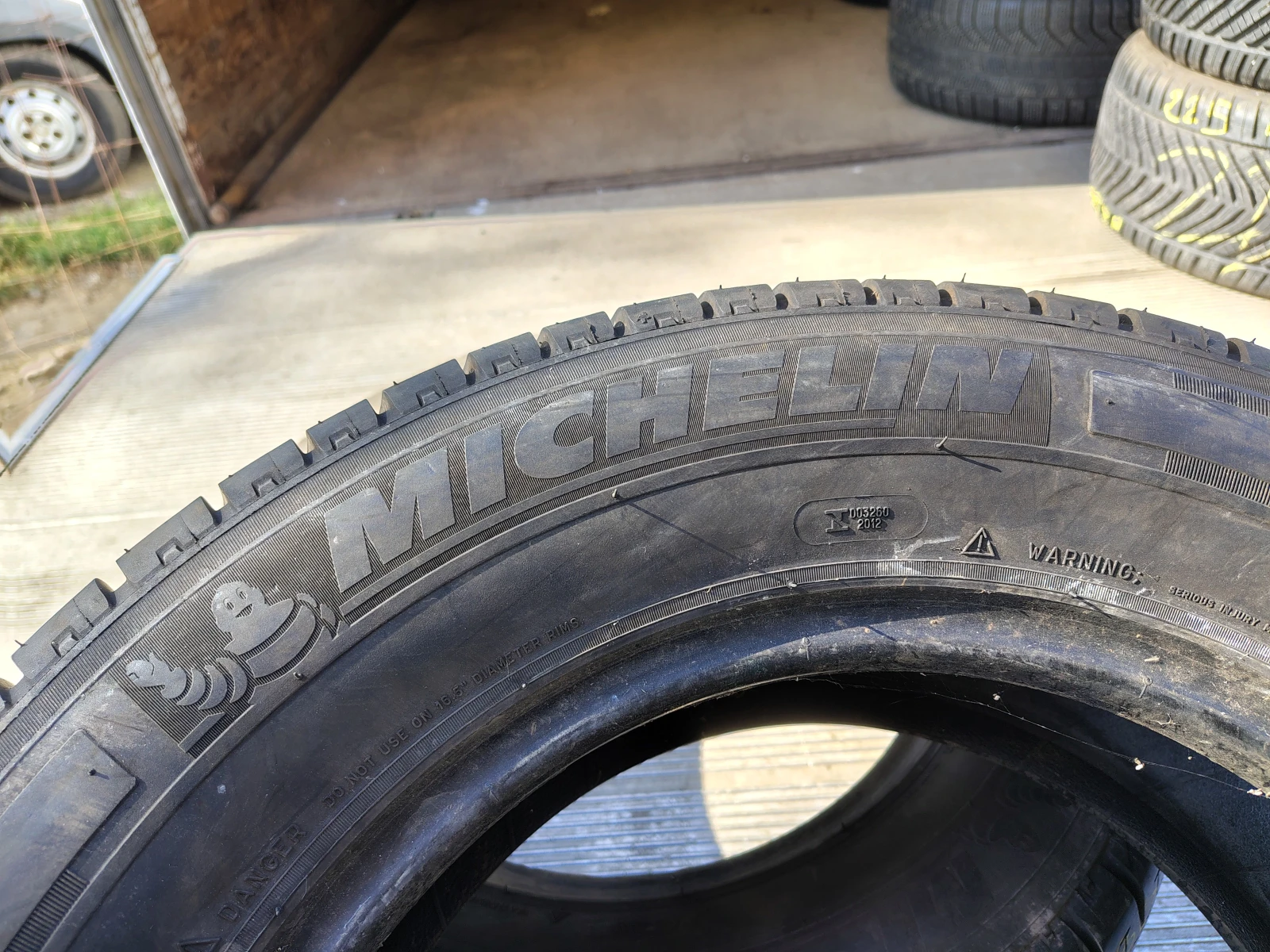 Гуми Летни 225/65R16, снимка 4 - Гуми и джанти - 55841743