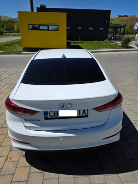 Hyundai Elantra, снимка 10