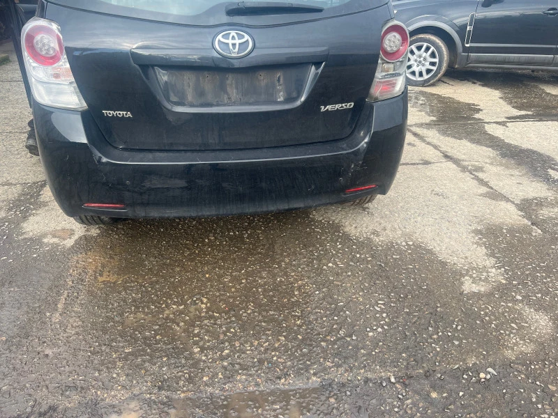 Toyota Verso 2.0 d4d, снимка 3 - Автомобили и джипове - 39007033