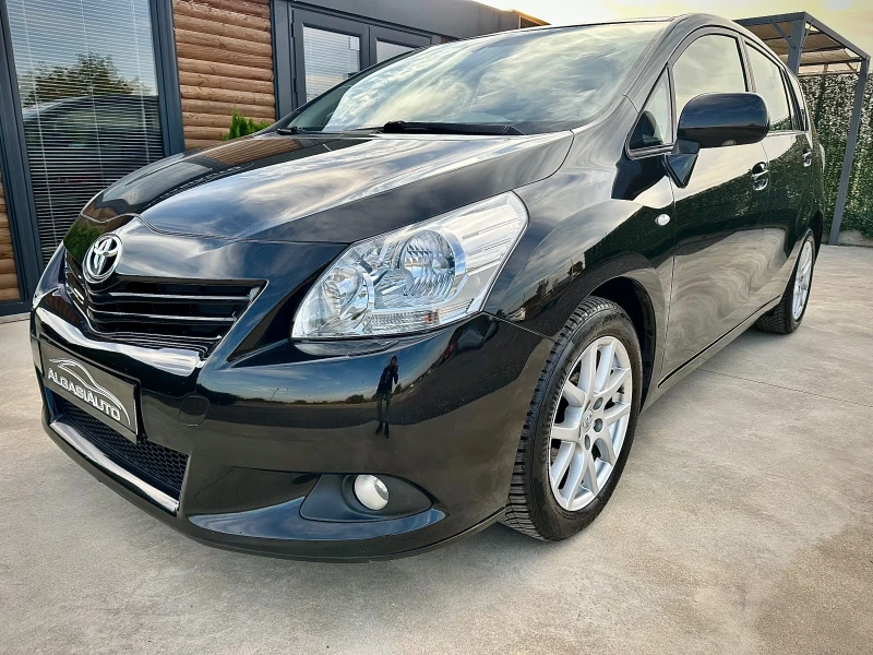 Toyota Verso 1.8 VALVEMATIC* Executive* 7 места, снимка 8 - Автомобили и джипове - 47610172