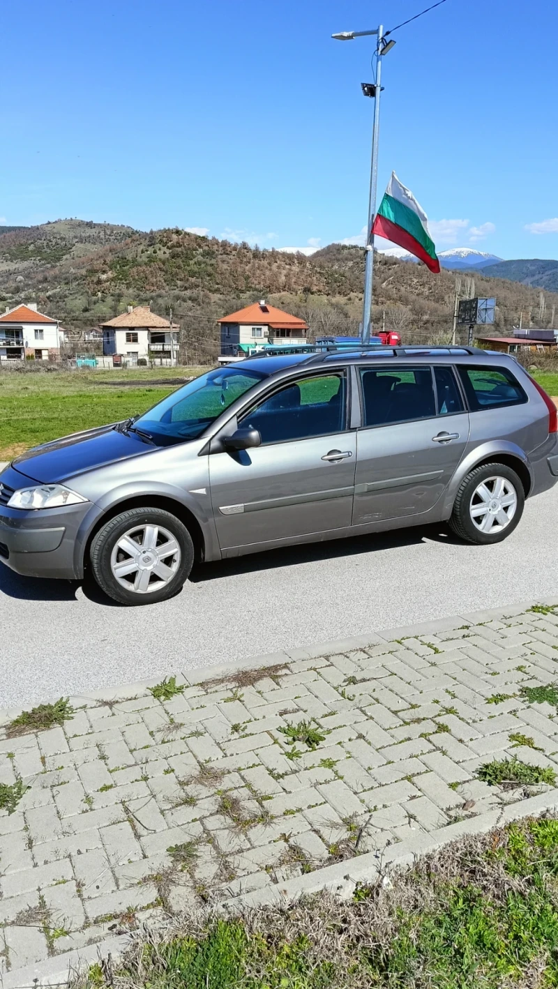 Renault Megane 1.9 dci, снимка 14 - Автомобили и джипове - 47750903