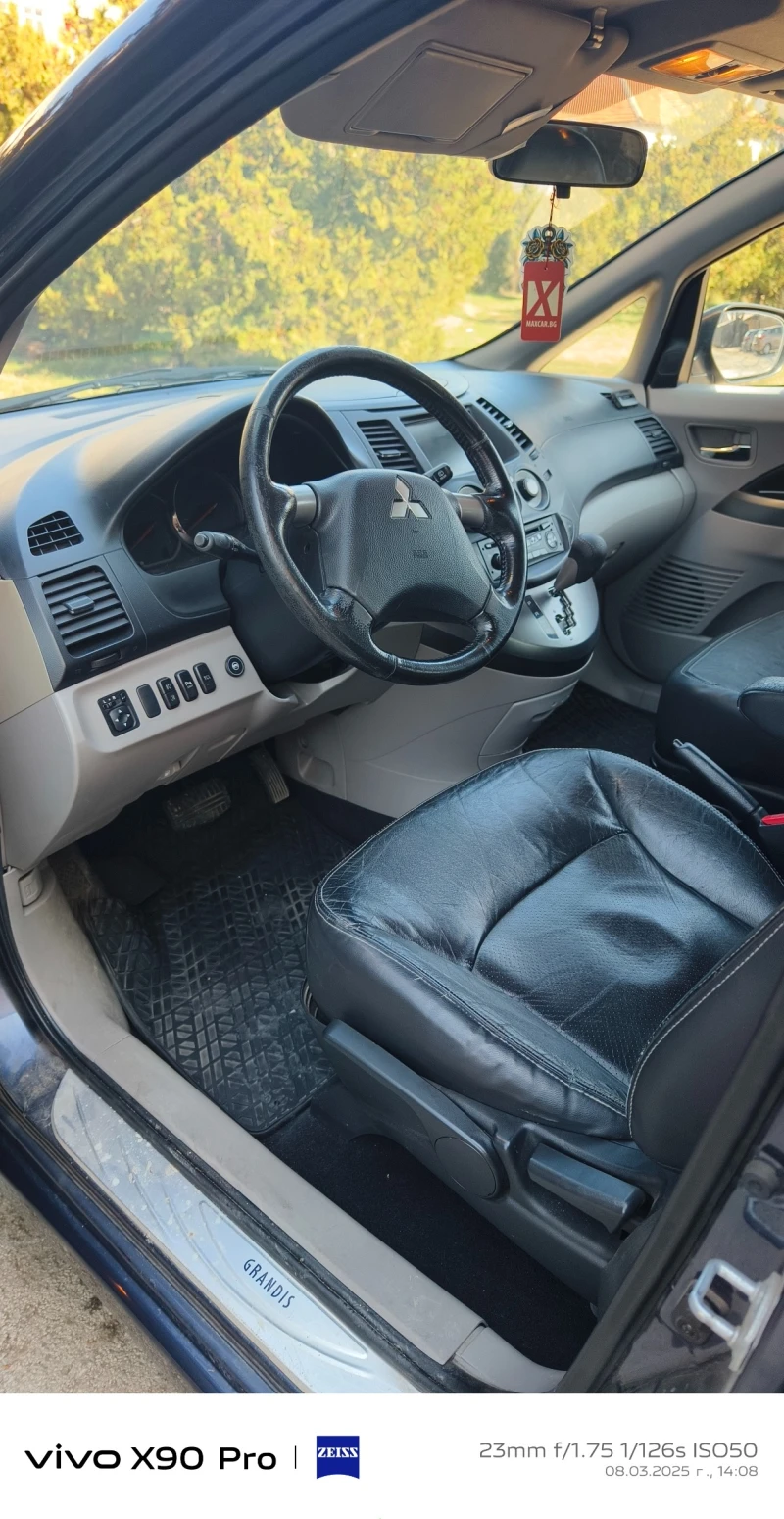 Mitsubishi Grandis, снимка 6 - Автомобили и джипове - 52380277