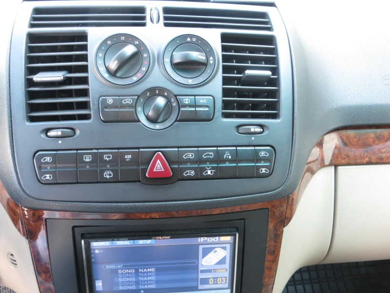 Mercedes-Benz Viano 3.0 6+ 1 МЕСТА, снимка 9 - Автомобили и джипове - 51353100