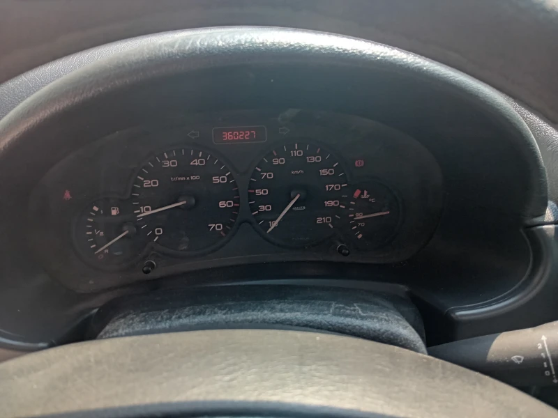 Peugeot Partner, снимка 8 - Автомобили и джипове - 52361417