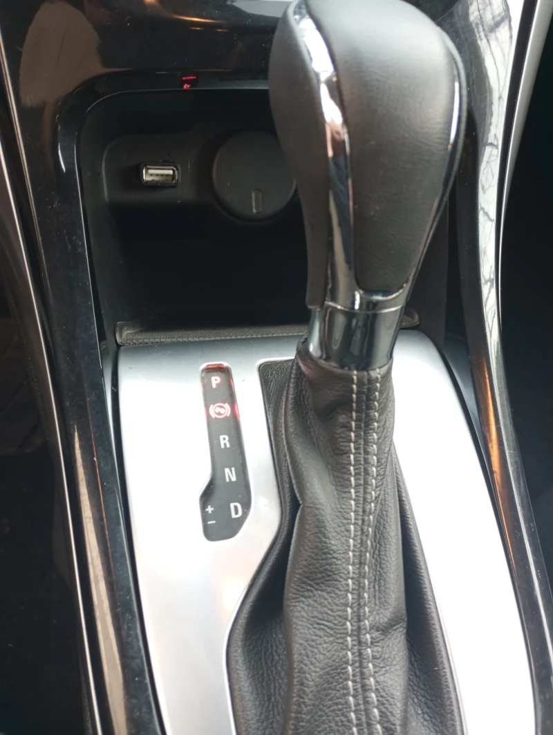 Opel Astra, снимка 14 - Автомобили и джипове - 52627785