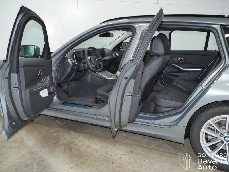 BMW 320 d xDrive Touring Sportautomatic, снимка 5 - Автомобили и джипове - 52727847