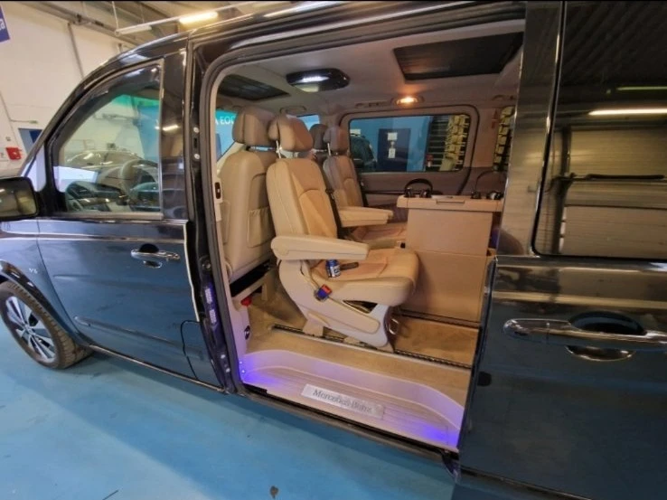 Mercedes-Benz Viano 3.0 6+ 1 МЕСТА, снимка 14 - Автомобили и джипове - 51353100