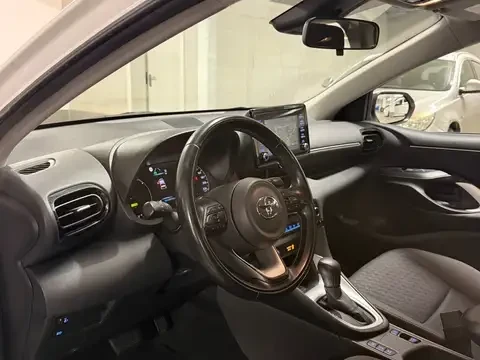 Toyota Yaris 1500 HYBRID 53, 000 км, снимка 13 - Автомобили и джипове - 55657272