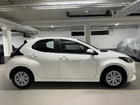 Toyota Yaris 1500 HYBRID 53, 000 км, снимка 6 - Автомобили и джипове - 55657272