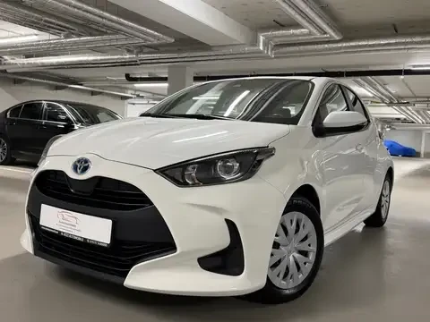Toyota Yaris 1500 HYBRID 53, 000 км, снимка 4 - Автомобили и джипове - 55657272