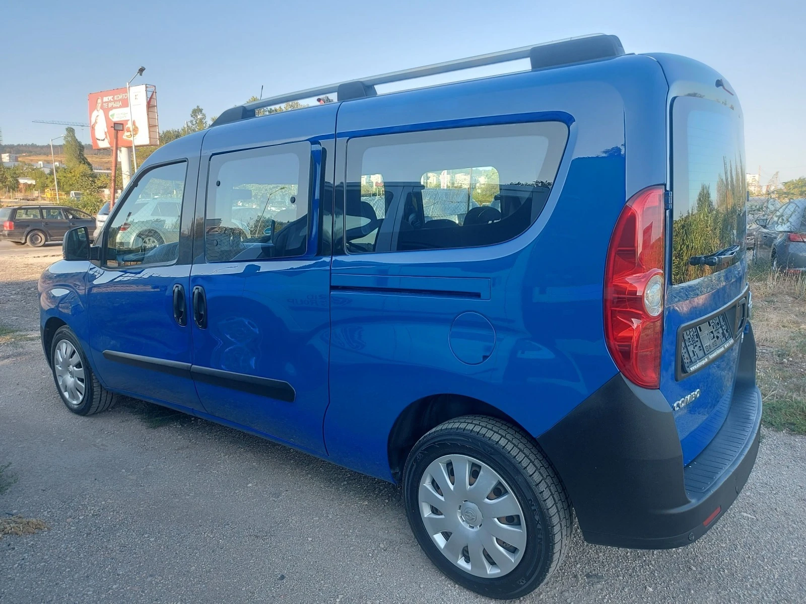 Opel Combo 1.6CDTI МАКСИ БАЗА - изображение 4