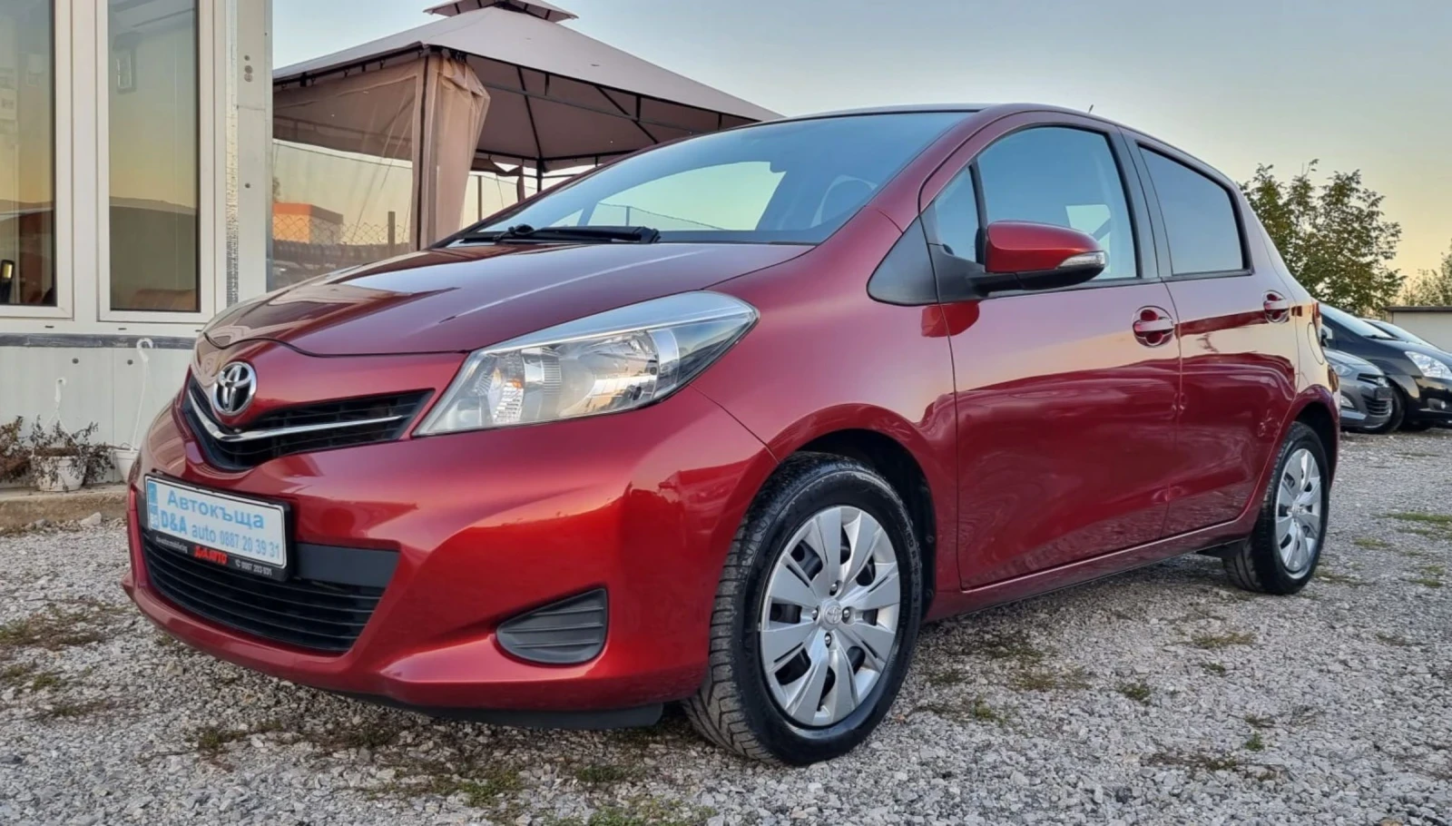 Toyota Yaris 1.33i Швейцария 6 скорости - изображение 4