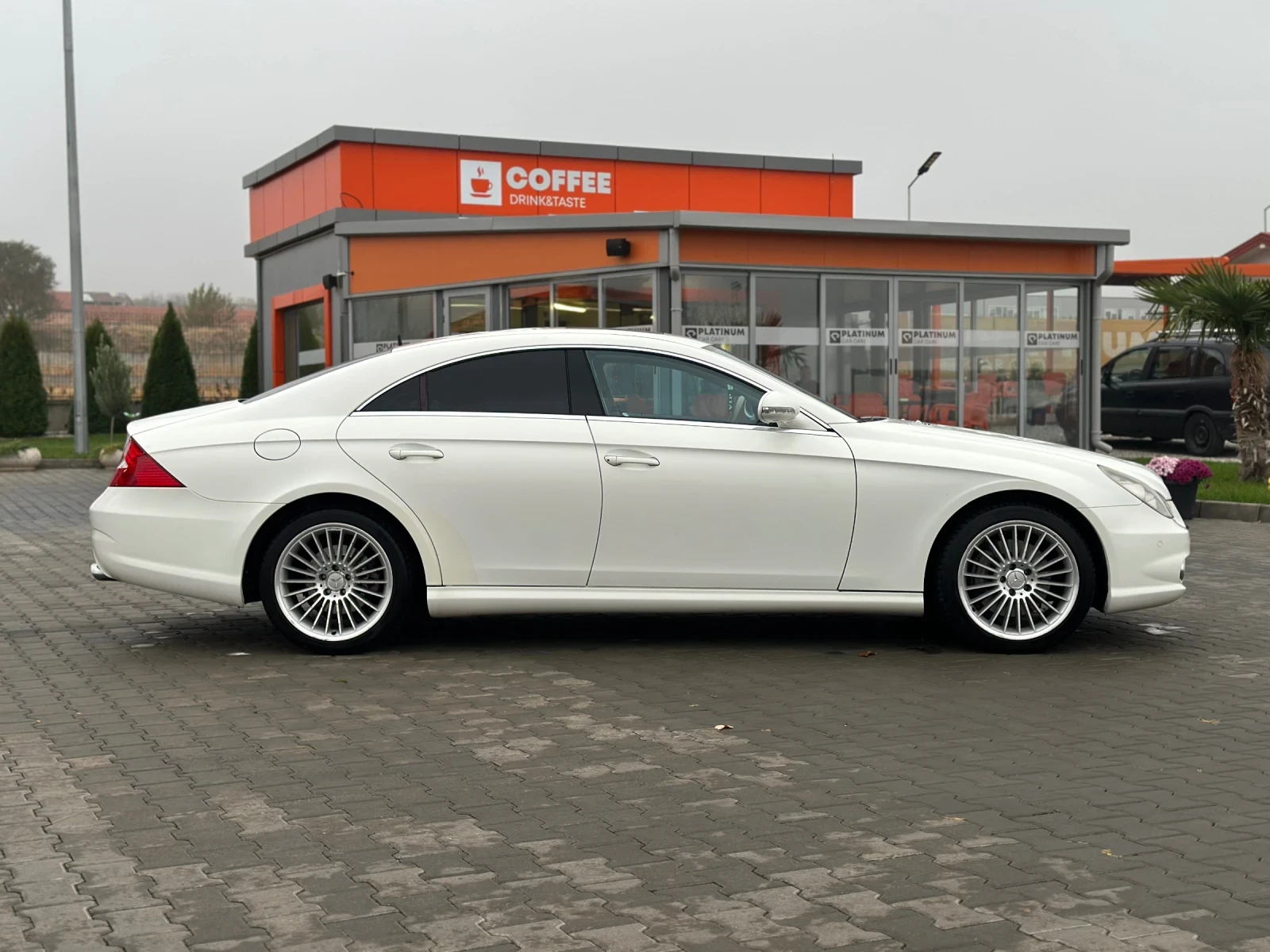 Mercedes-Benz CLS 500 84000 км - изображение 2