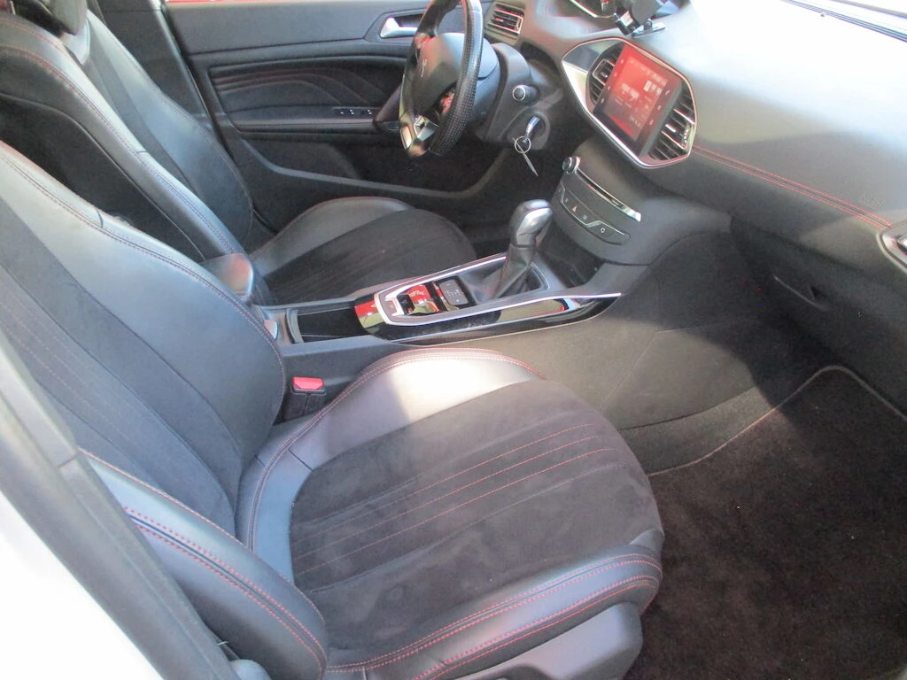 Peugeot 308 2.0 HDI GT - изображение 7