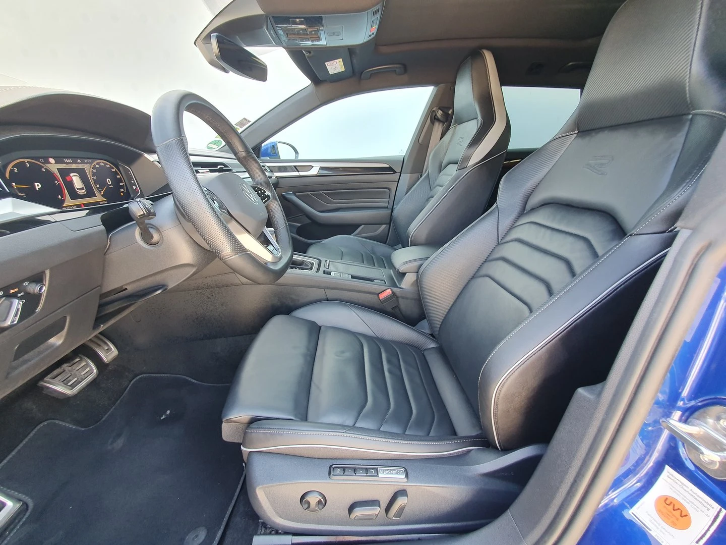 VW Arteon R-Line 2.0 TDI SCR 4MOTION DSG - изображение 4