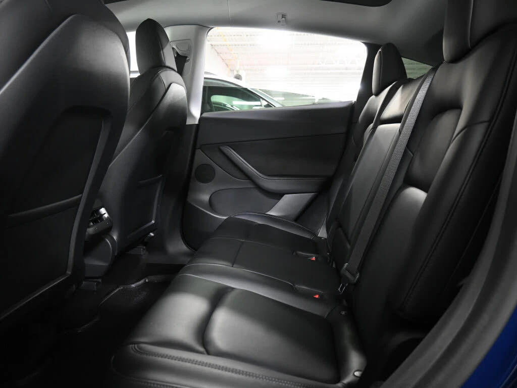 Tesla Model Y *  *    *   *  | Mobile.bg   14