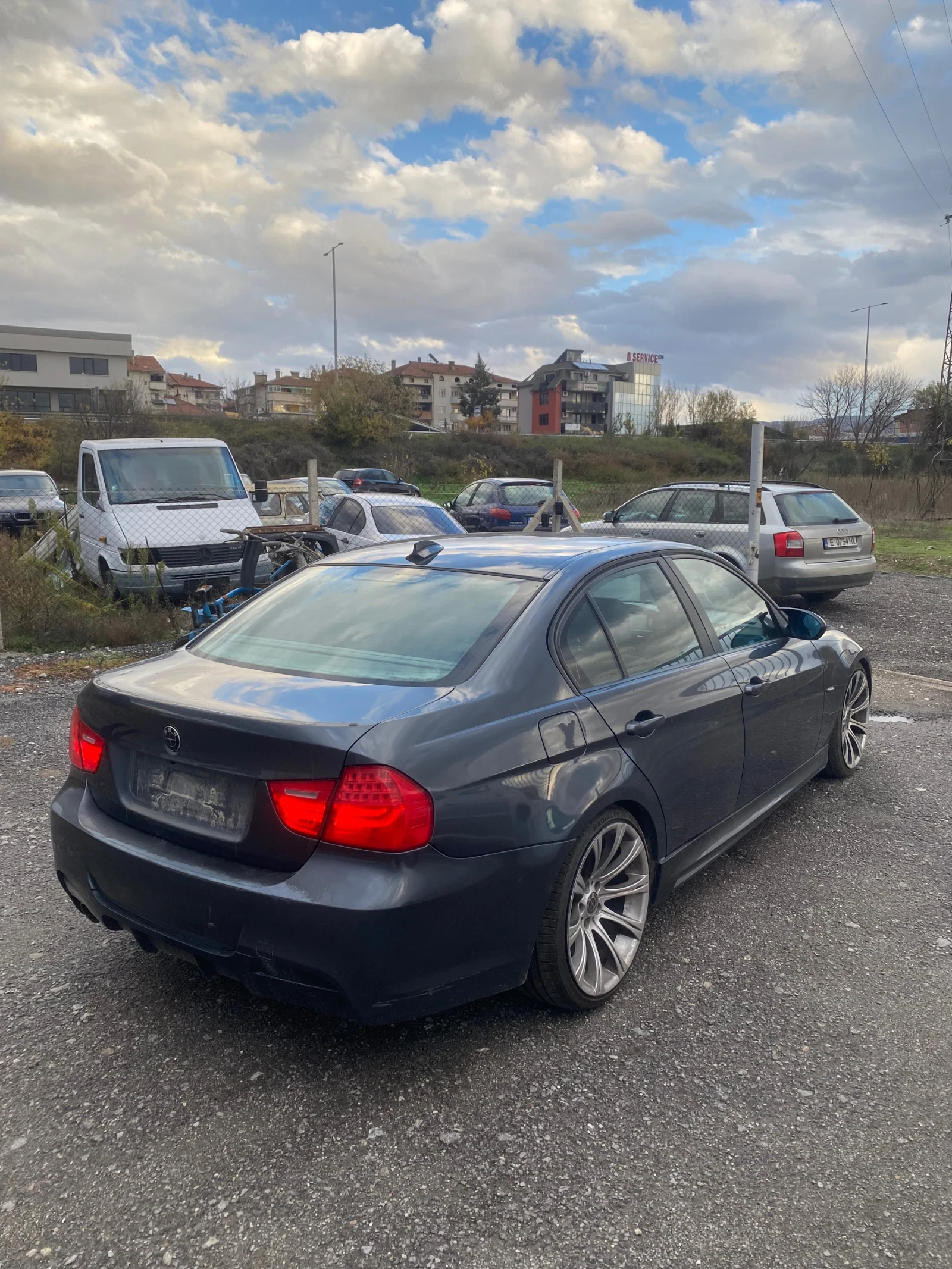 BMW 318  - изображение 3