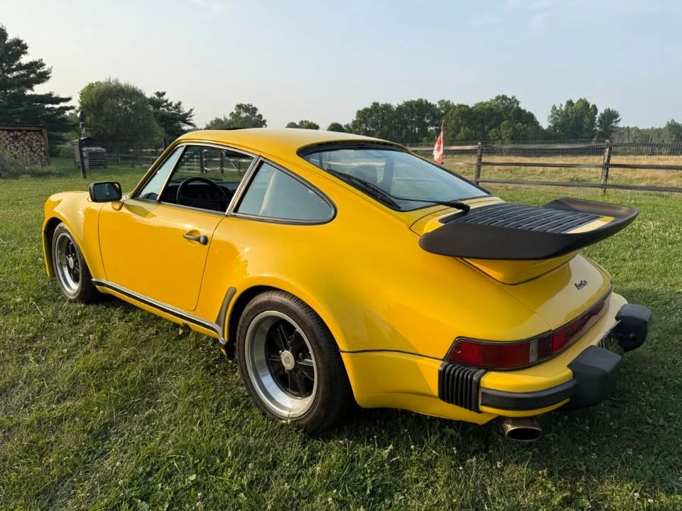 Porsche 911 930 TURBO CARFAX АВТО КРЕДИТ  - изображение 2