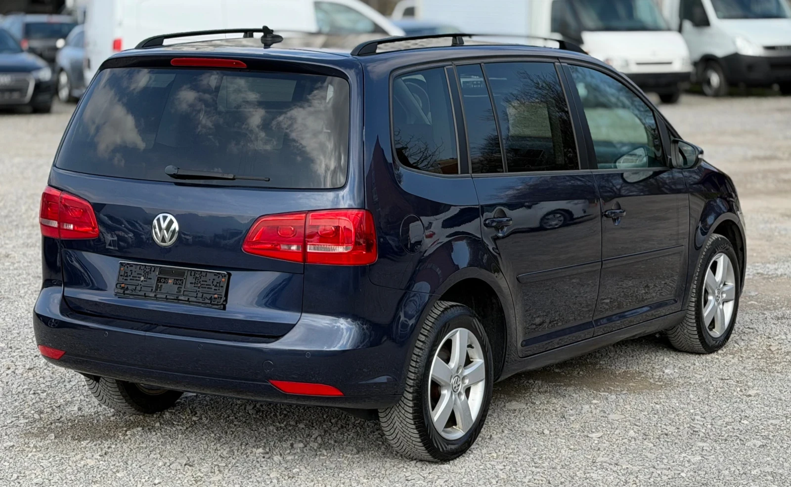 VW Touran 2.0TDi * DSG* * Навигация* * Ксенон* * Печка* , снимка 6 - Автомобили и джипове - 52665862