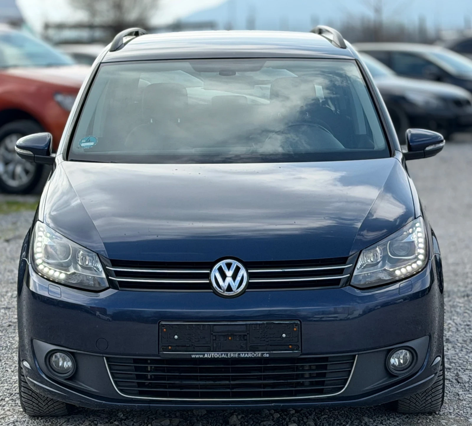 VW Touran 2.0TDi * DSG* * Навигация* * Ксенон* * Печка* , снимка 2 - Автомобили и джипове - 52665862