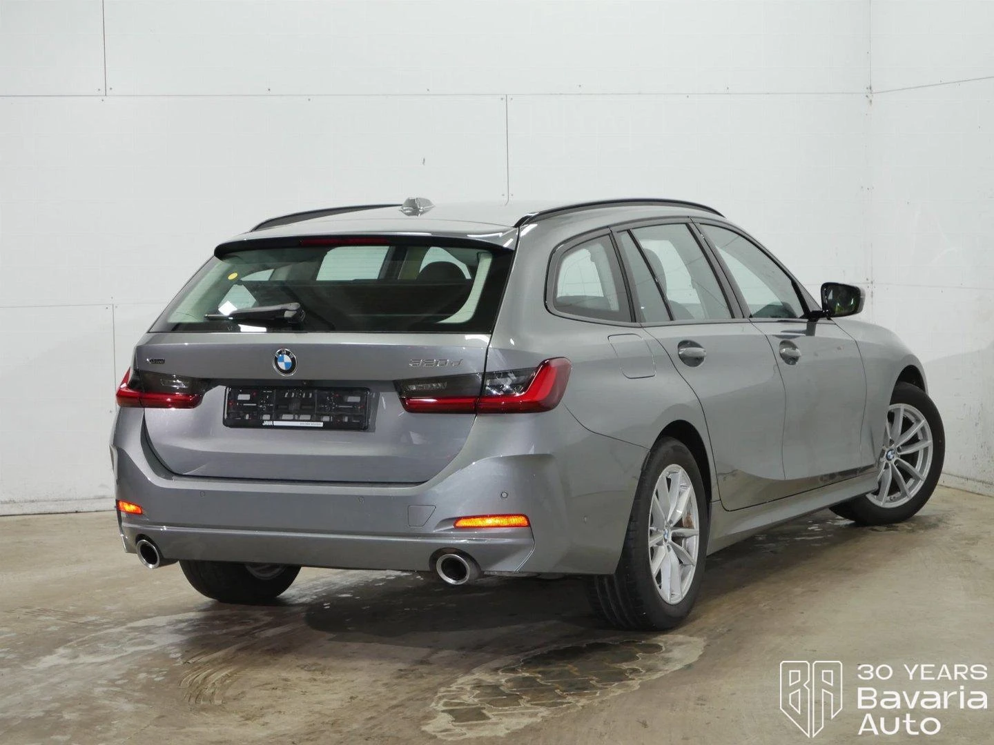 BMW 320 d xDrive Touring Sportautomatic - изображение 3
