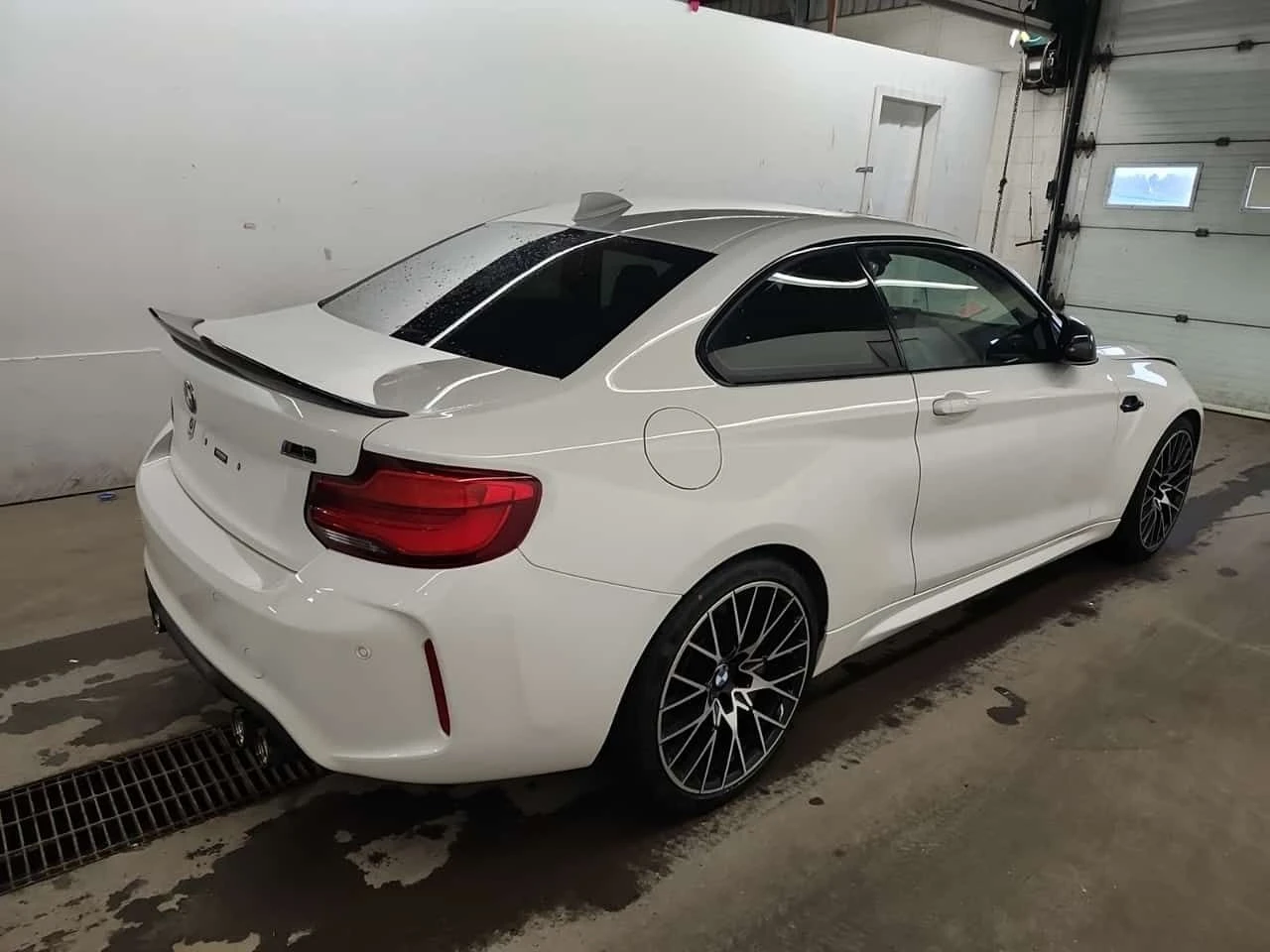 BMW M2 COMPETITION | CARFAX | БЕЗ ПЪРВОНАЧАЛНА ВНОСКА, снимка 4 - Автомобили и джипове - 53761029