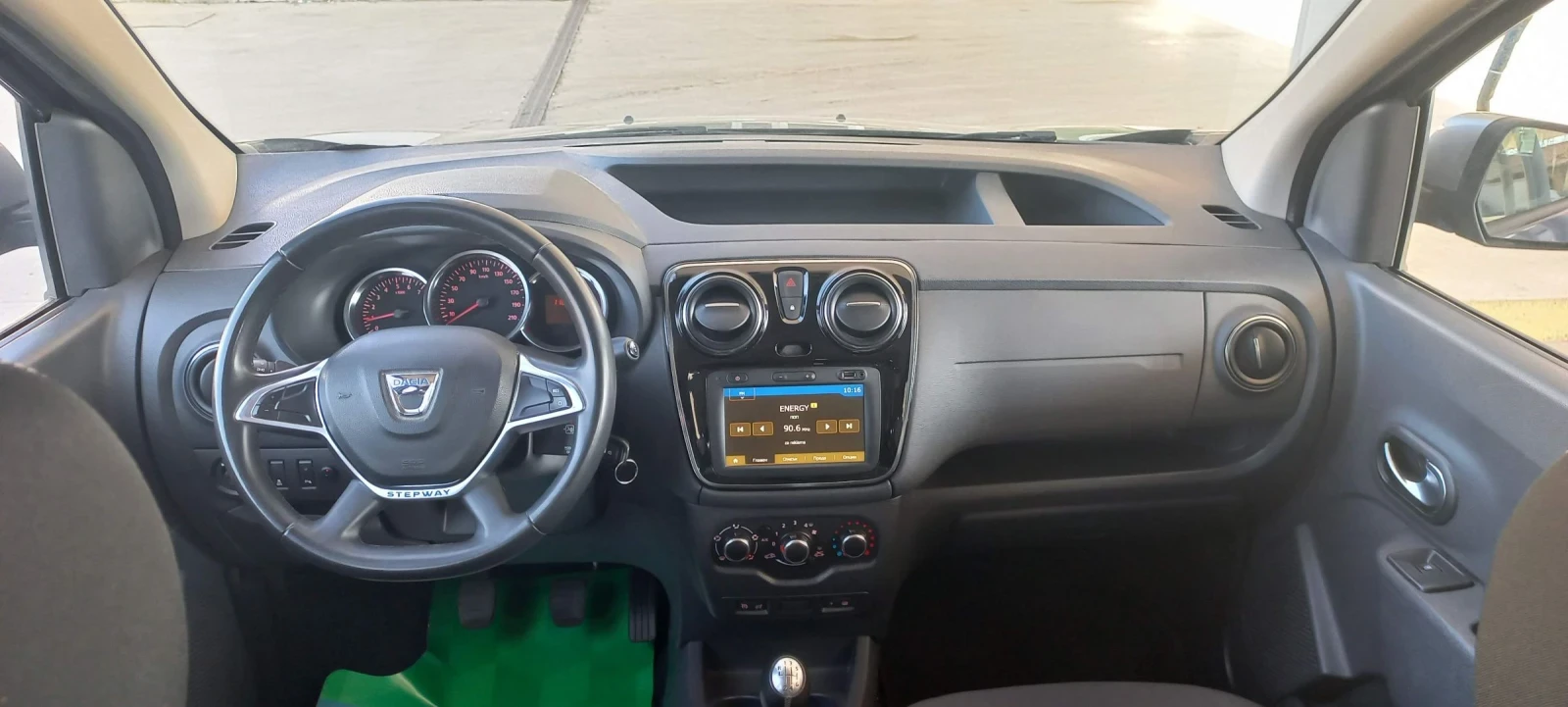 Dacia Dokker 1.5dci 95ps Stepway , снимка 9 - Автомобили и джипове - 53943084