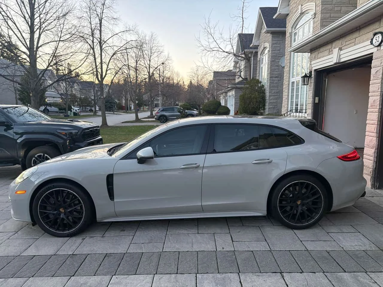 Porsche Panamera 4S  CARFAX, снимка 2 - Автомобили и джипове - 54208935