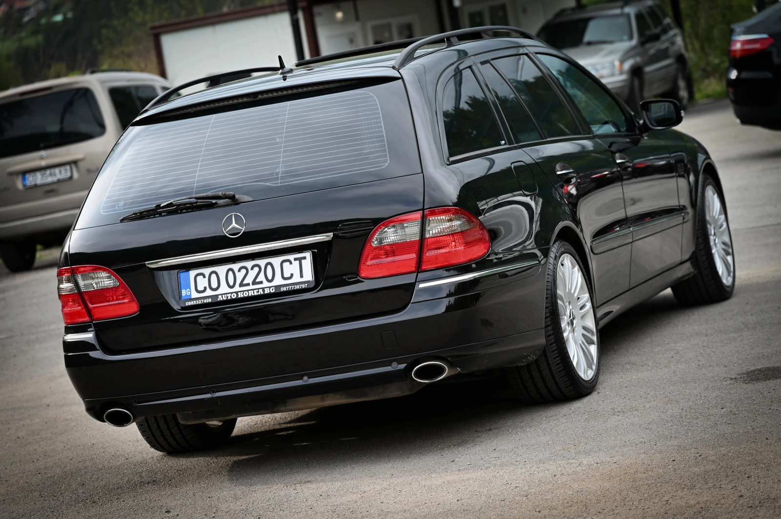 Mercedes-Benz E 280 МНОГО ЗАПАЗЕНА !!!, снимка 5 - Автомобили и джипове - 54466804