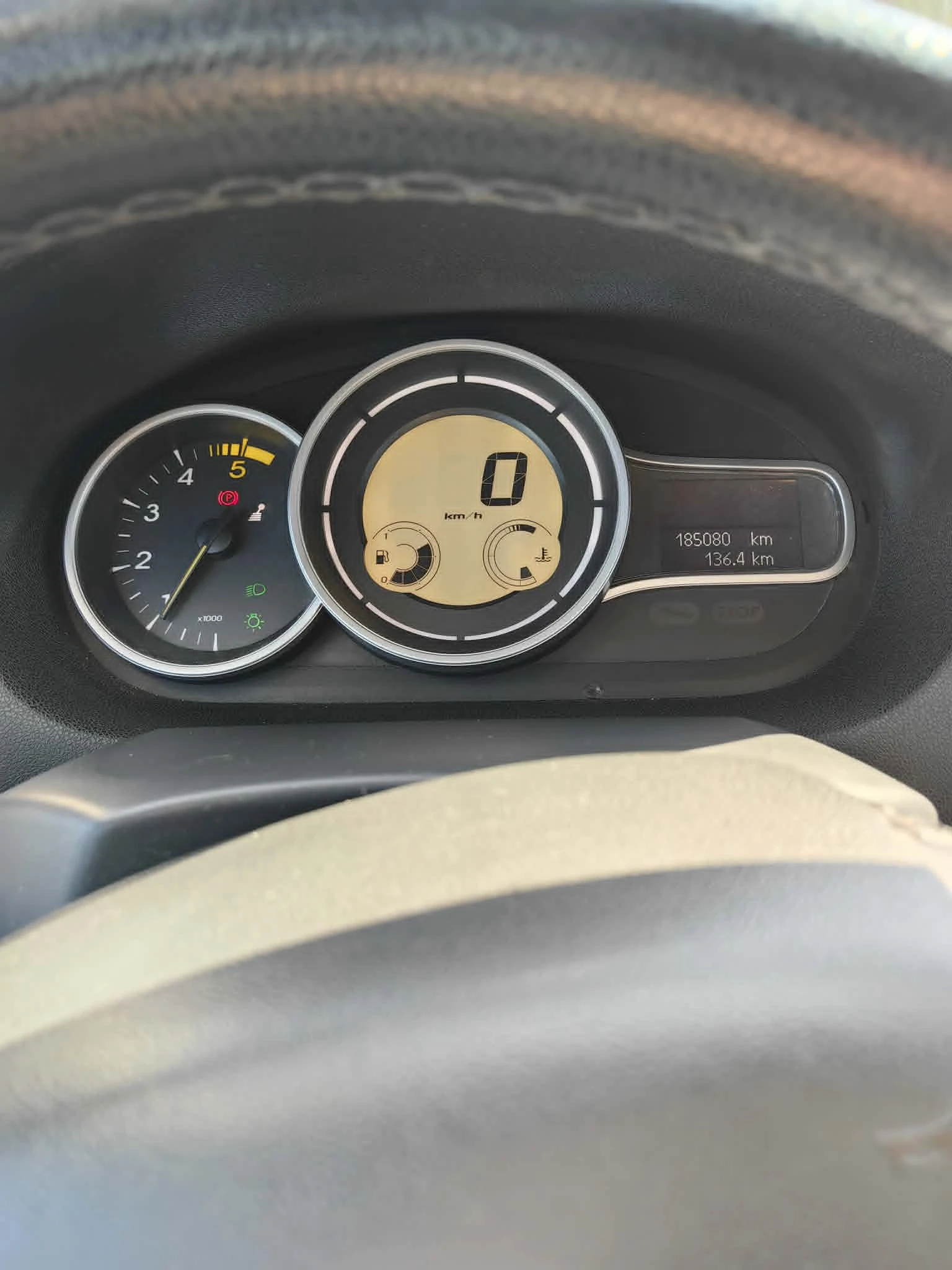 Renault Megane, снимка 6 - Автомобили и джипове - 54555668