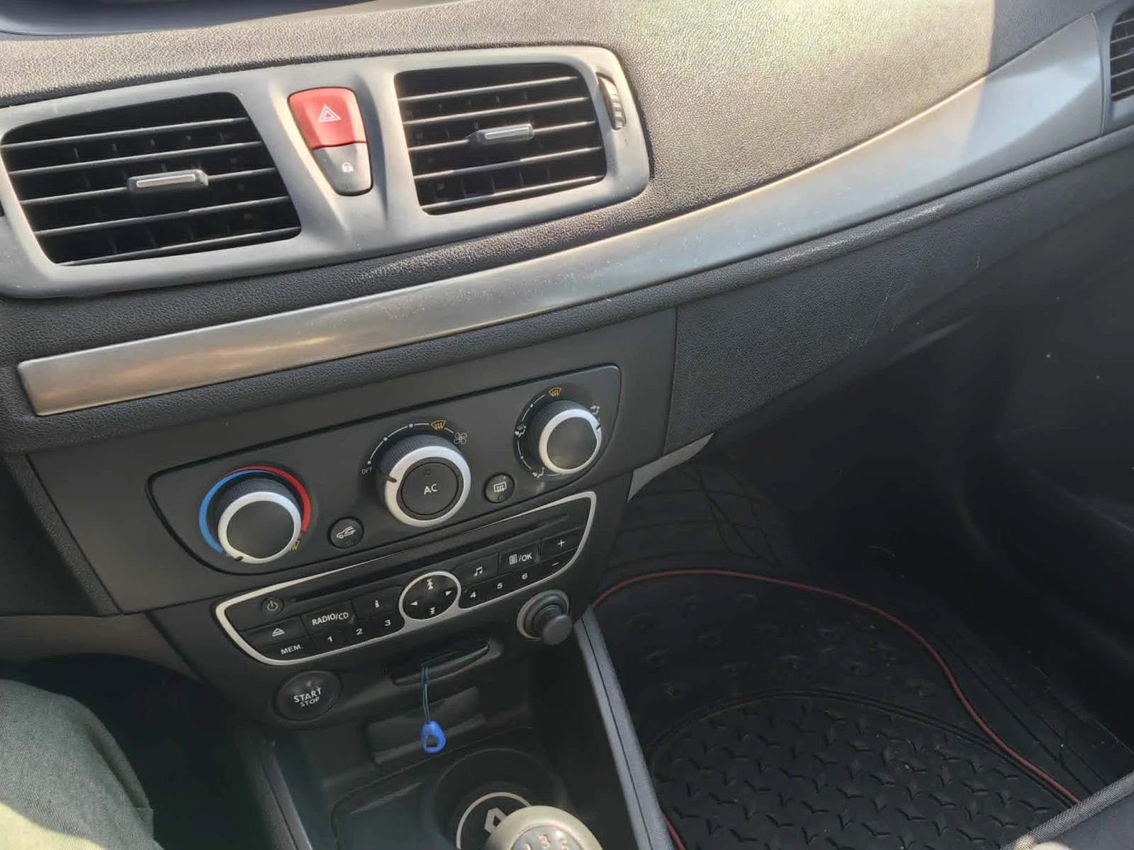 Renault Megane, снимка 7 - Автомобили и джипове - 54555668