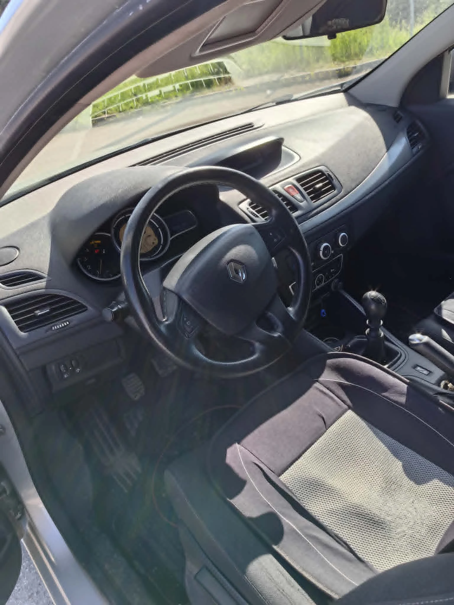 Renault Megane, снимка 9 - Автомобили и джипове - 54555668