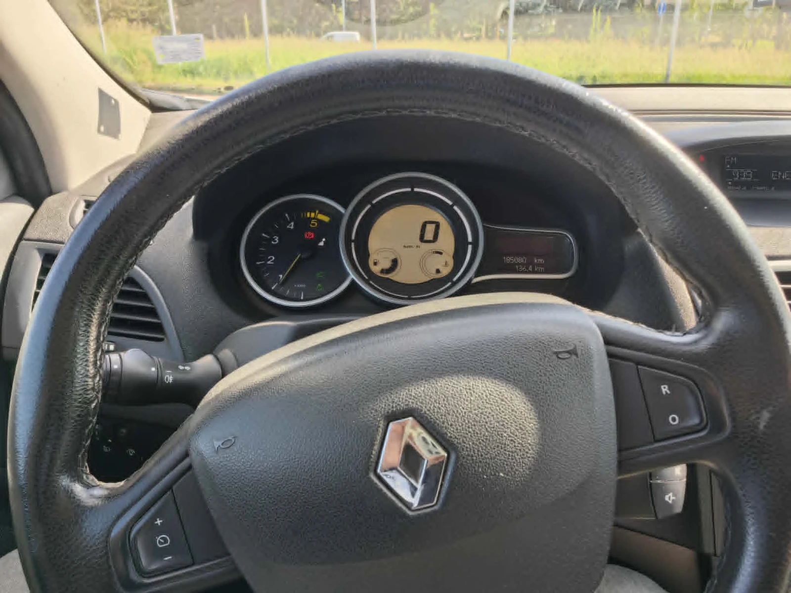 Renault Megane, снимка 16 - Автомобили и джипове - 54555668