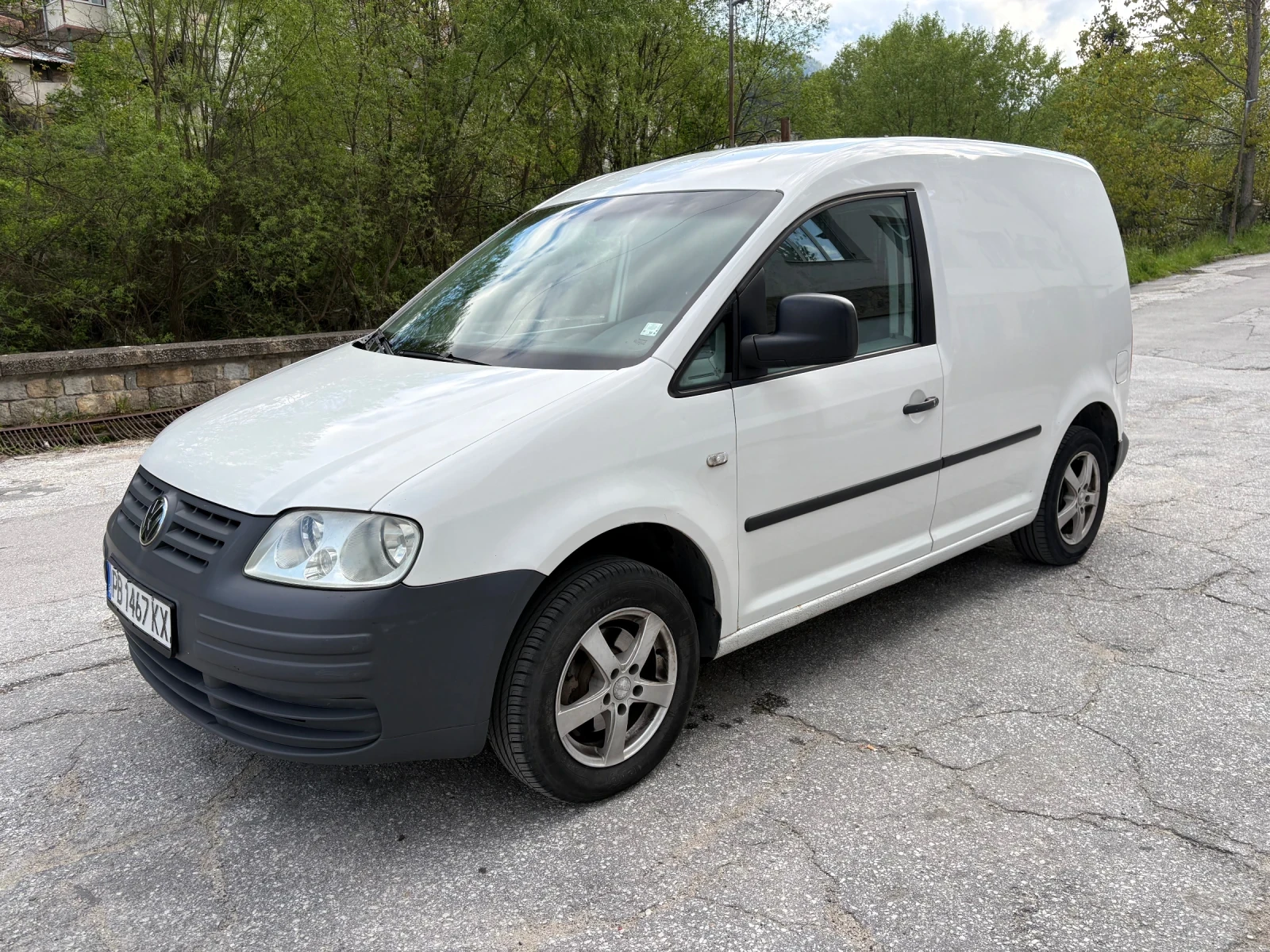 VW Caddy 2.0 SDI, снимка 2 - Автомобили и джипове - 54557143