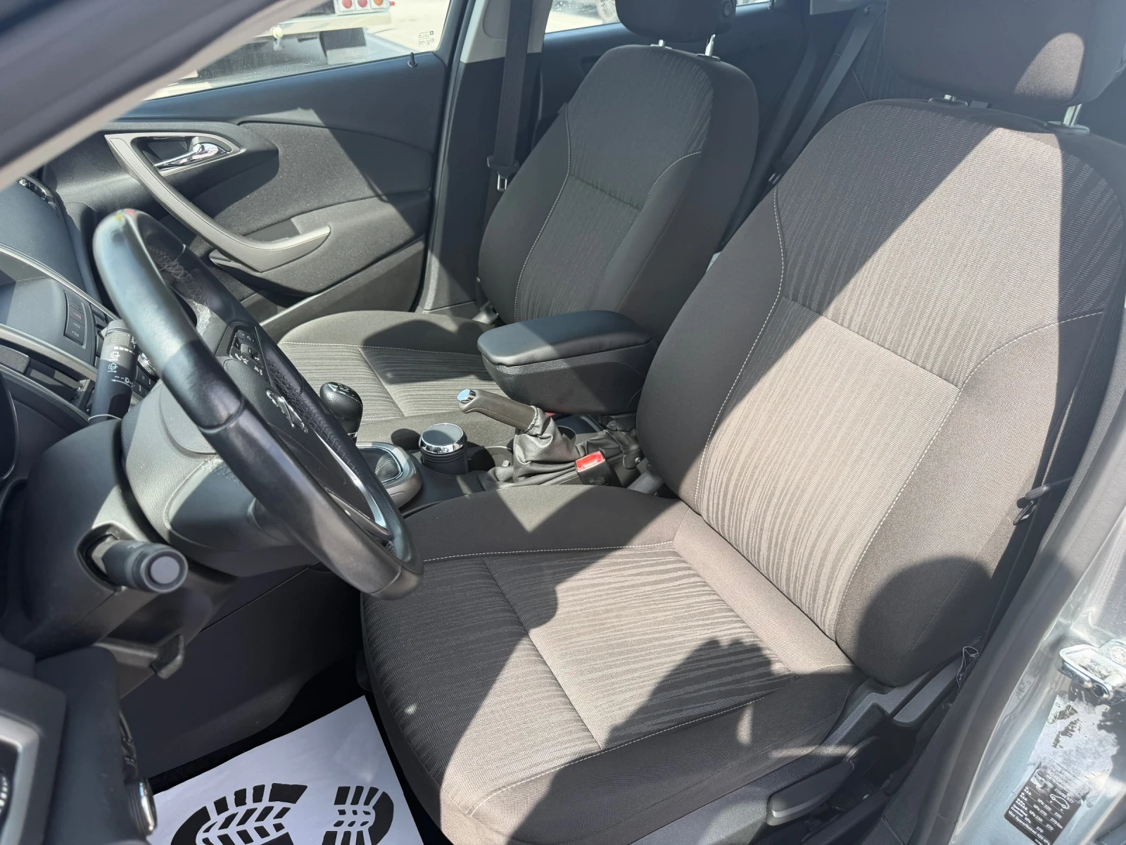 Opel Astra 1.3CDTI * EURO5A* 156732км. * ЛИЗИНГ * , снимка 9 - Автомобили и джипове - 54603189
