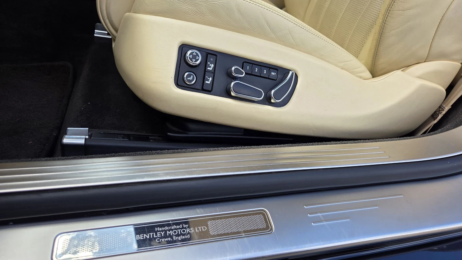Bentley Continental gt GTC Cabrio W12, снимка 12 - Автомобили и джипове - 54961937