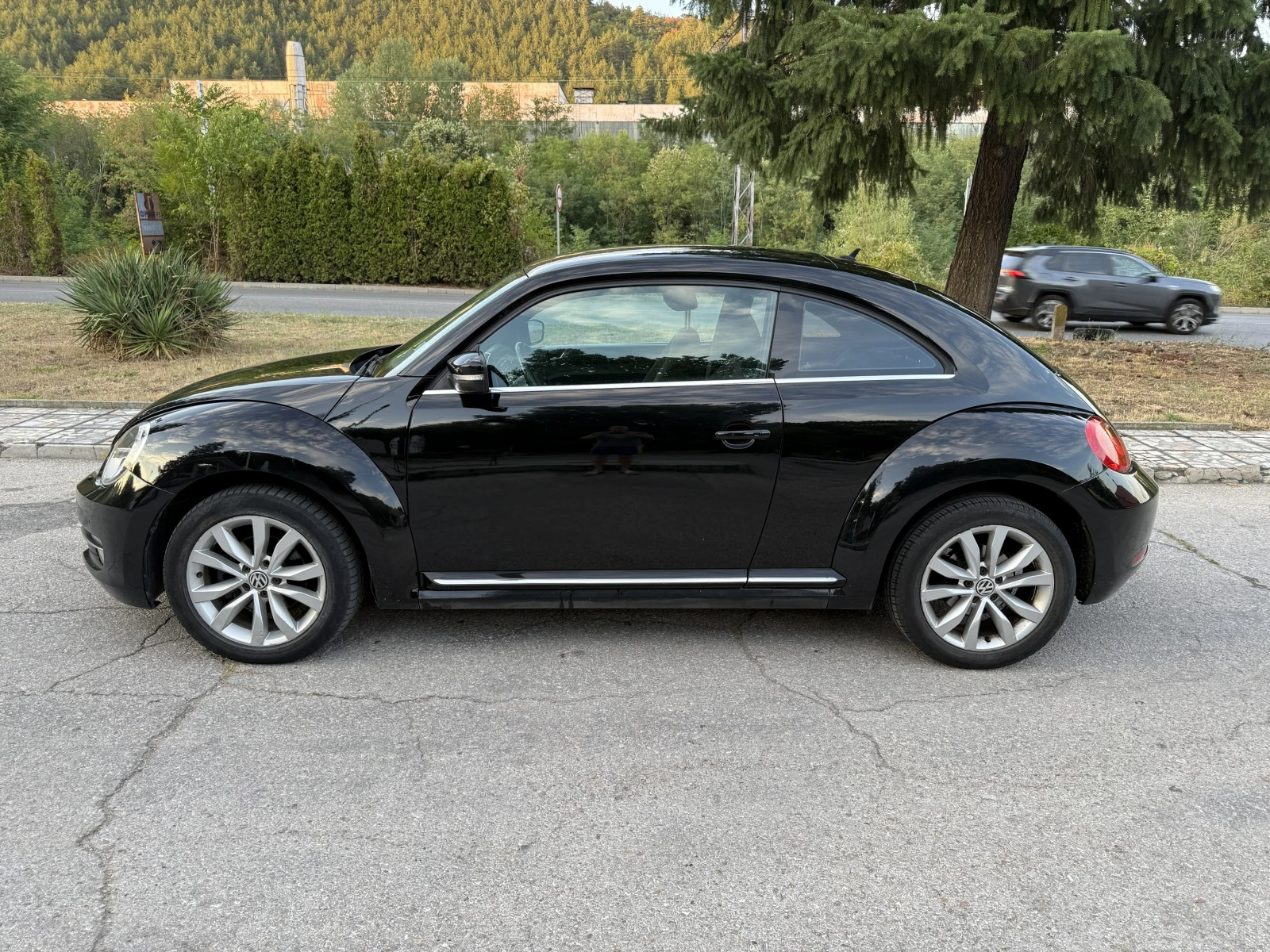 VW New beetle 2.5 170к.с, снимка 2 - Автомобили и джипове - 55838104