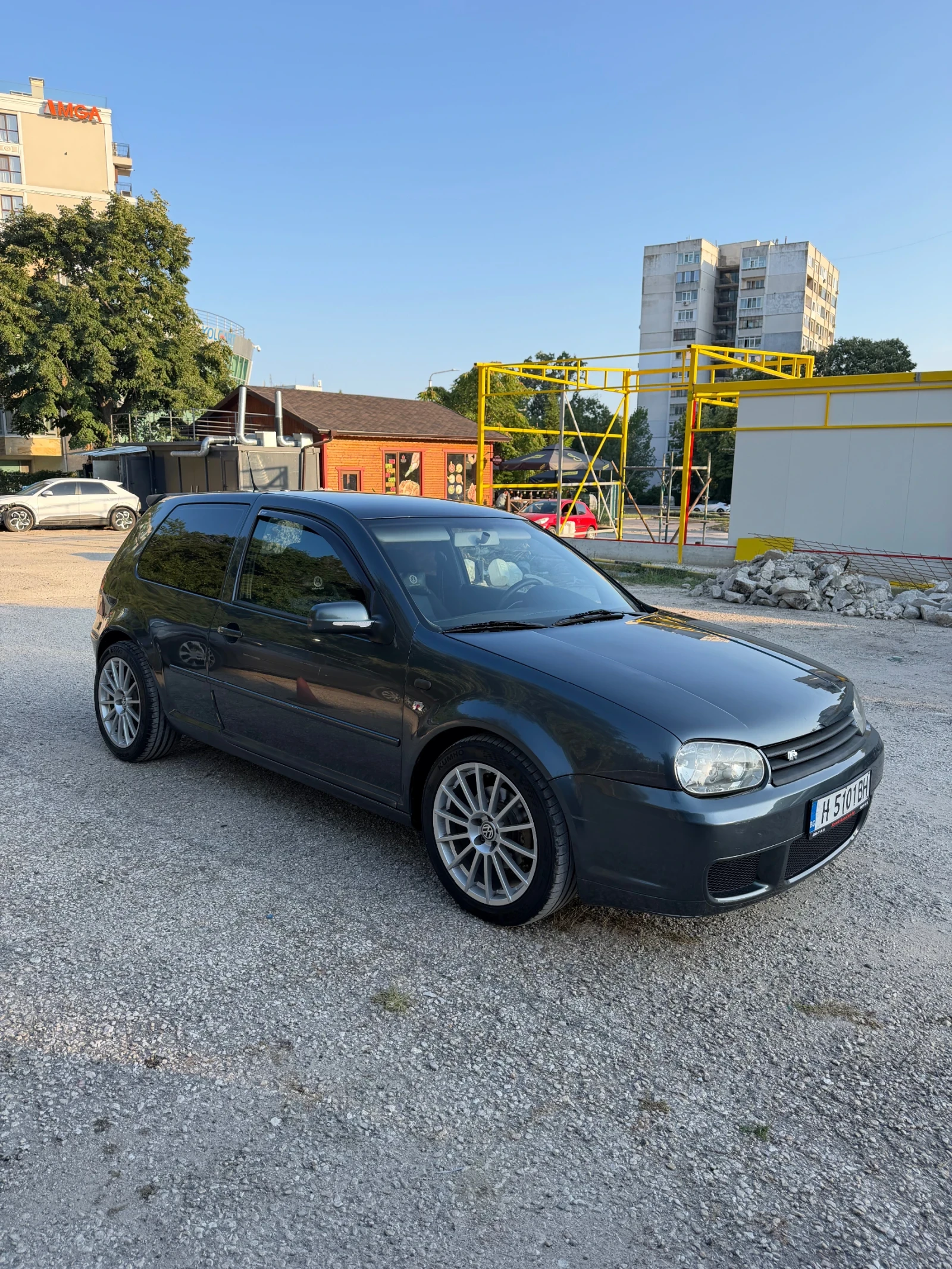 VW Golf 1.9TDI 110+ + к.с. R32, снимка 7 - Автомобили и джипове - 55945699