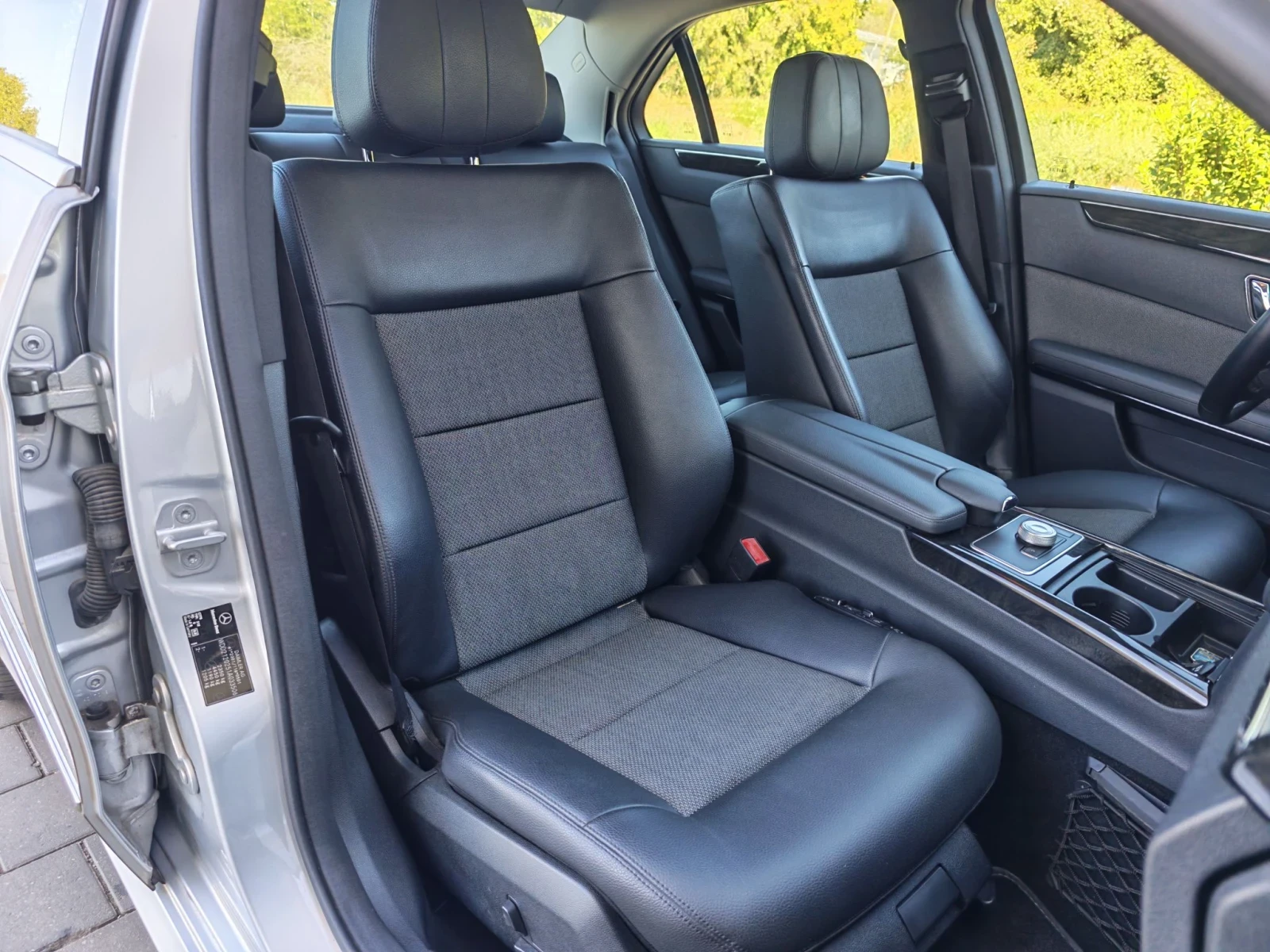 Mercedes-Benz E 350 CDI Avangarde, снимка 14 - Автомобили и джипове - 55982139
