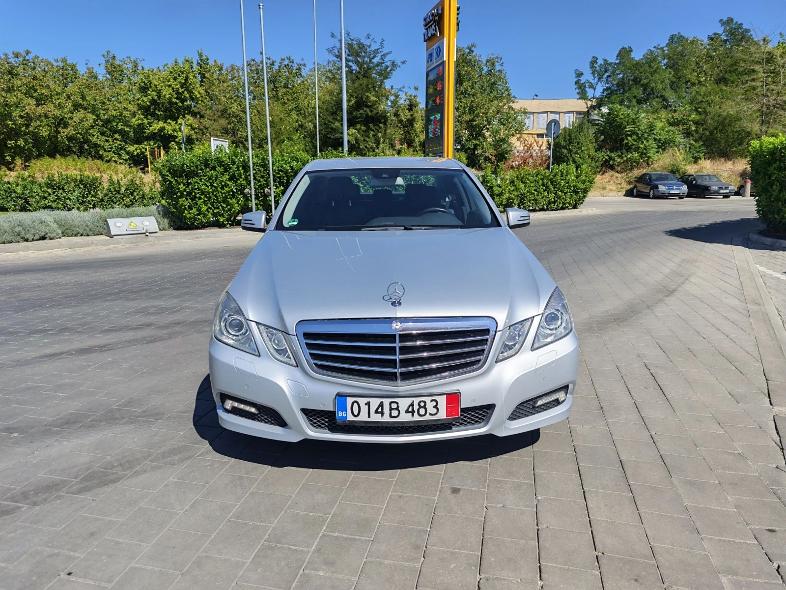 Mercedes-Benz E 350 CDI Avangarde, снимка 2 - Автомобили и джипове - 55982139