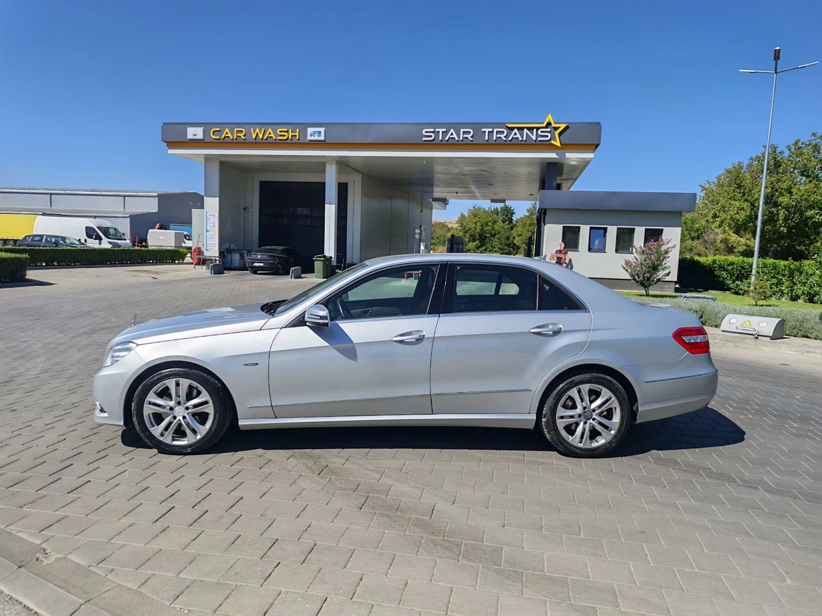 Mercedes-Benz E 350 CDI Avangarde, снимка 7 - Автомобили и джипове - 55982139