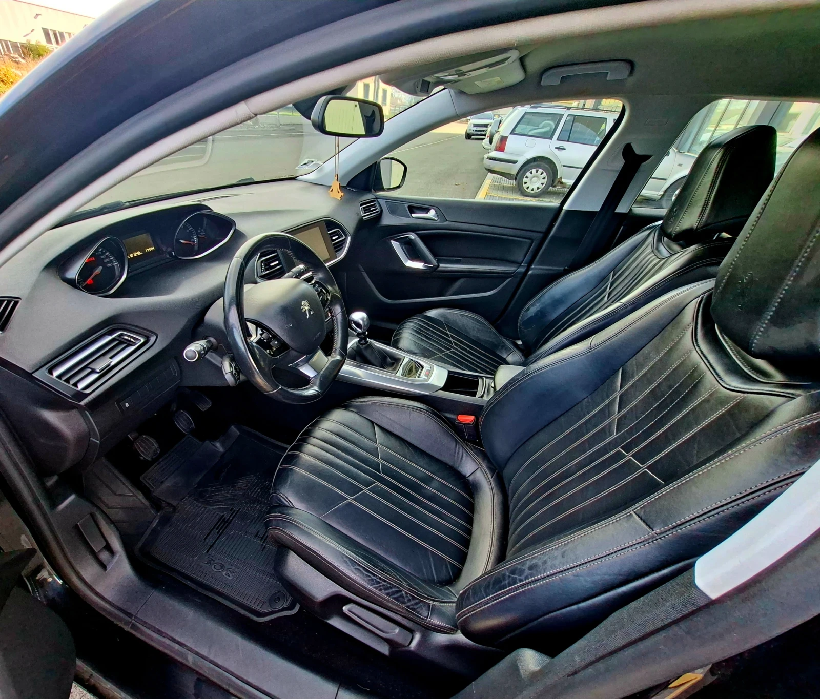 Peugeot 308, снимка 11 - Автомобили и джипове - 56559733