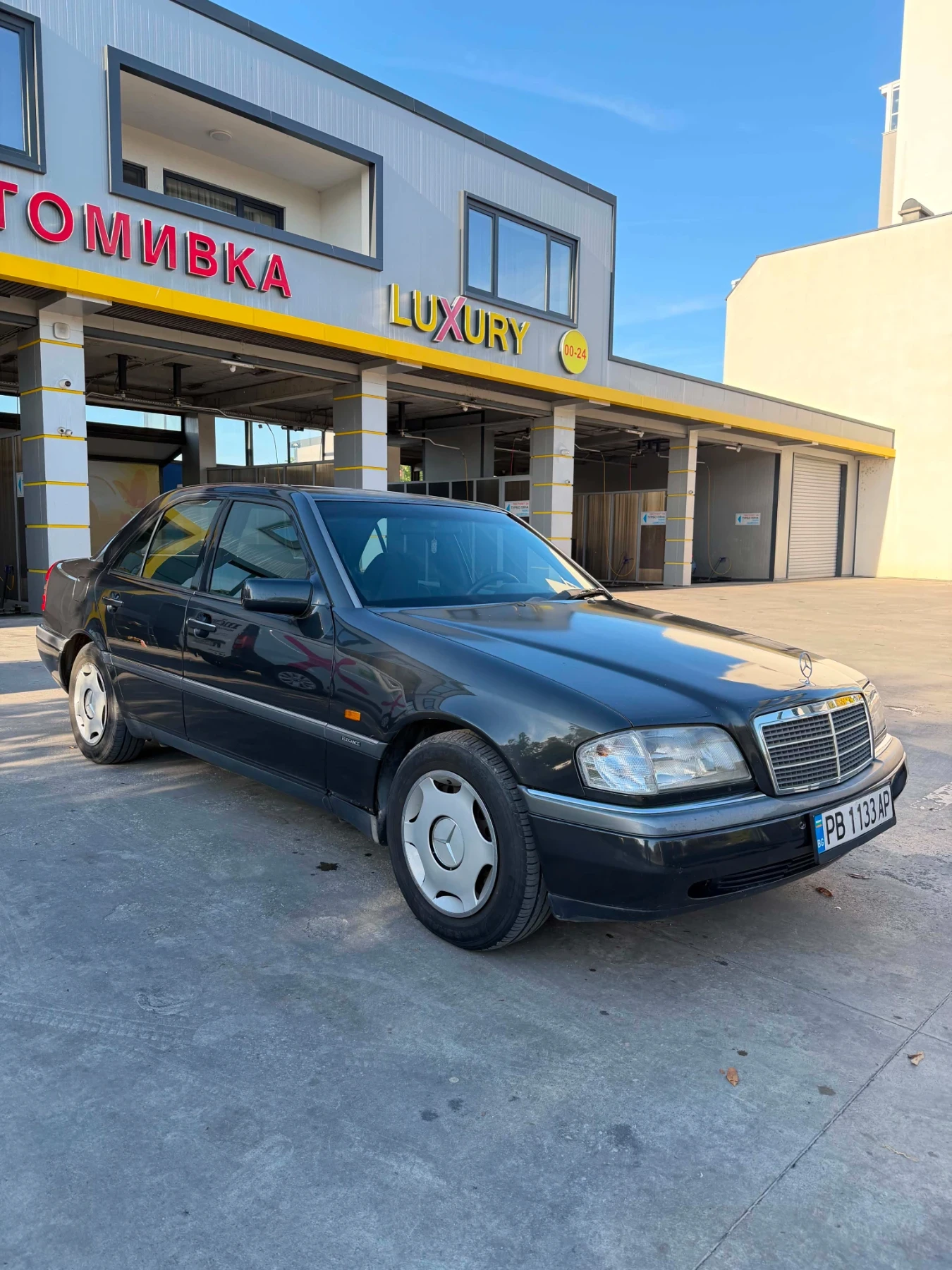 Mercedes-Benz C 200, снимка 3 - Автомобили и джипове - 56583480